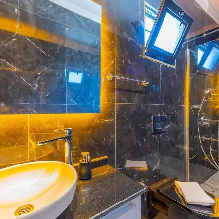 İslamlar 2 Bedroom Secluded With Private Pool Hot Tub *