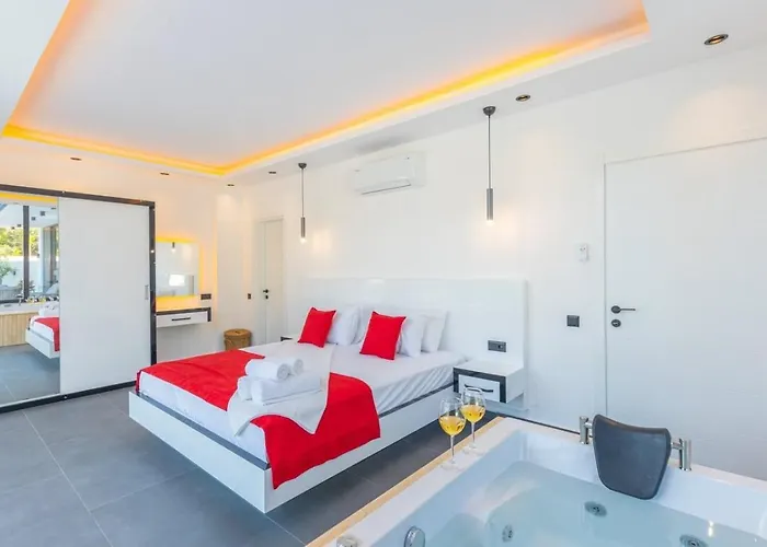 İslamlar 2 Bedroom Secluded With Private Pool Hot Tub Villa *