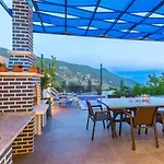 ヴィラ İslamlar 2 Bedroom Secluded With Private Pool Hot Tub *